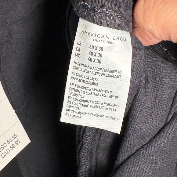 AMERICAN EAGLE OUTFITTERS - Flat Front Navy Flex Slim Khakis, Size 40x30, NWT - Picture 11 of 12